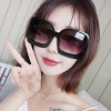 New fashionable oversized square sunglasses, retro and personalized sunglasses for big faces, versatile for street style and beach glasses Specification image